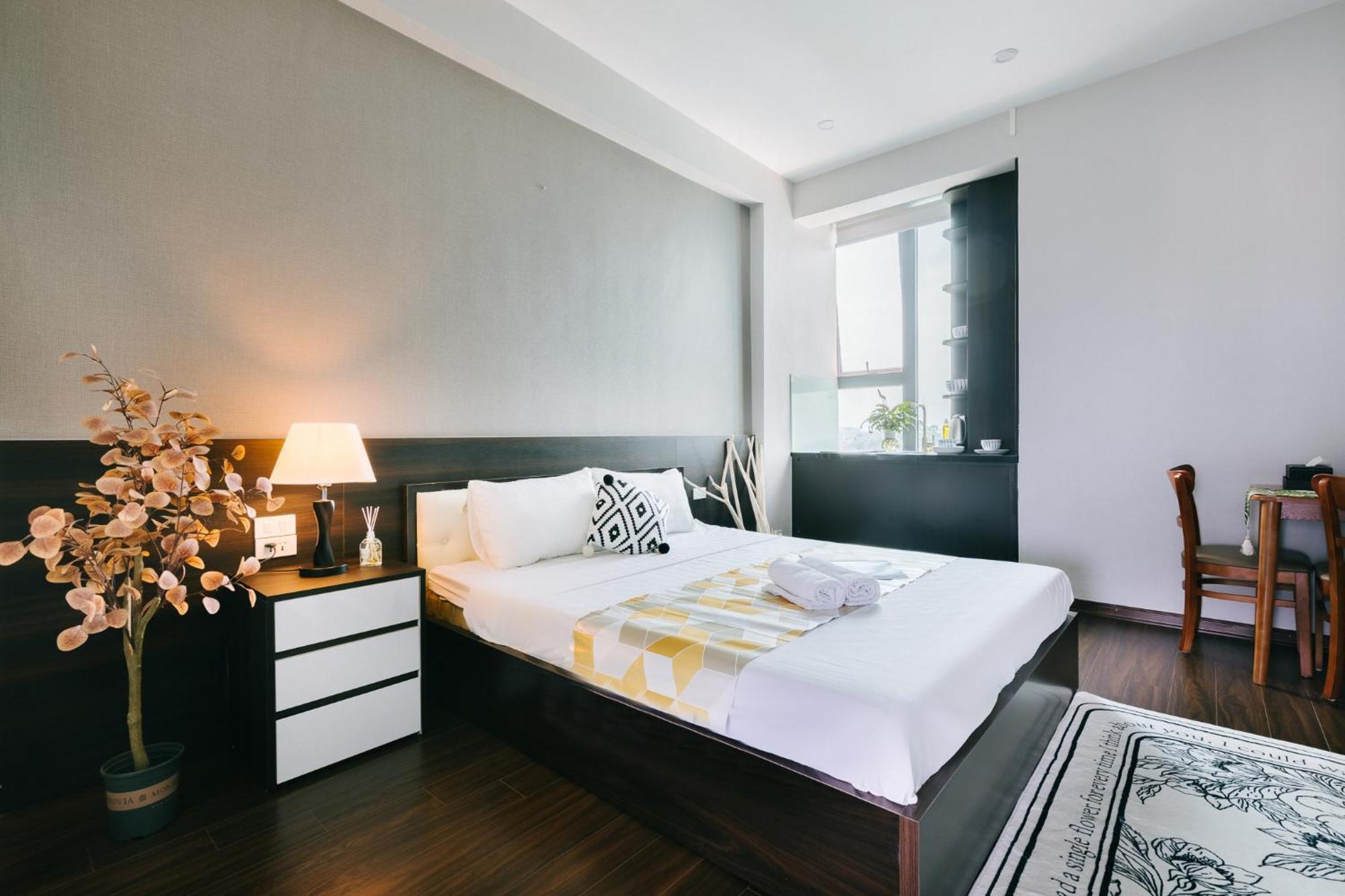 Ivy Hotel & Apartment - Stay 24H Ханой Екстериор снимка