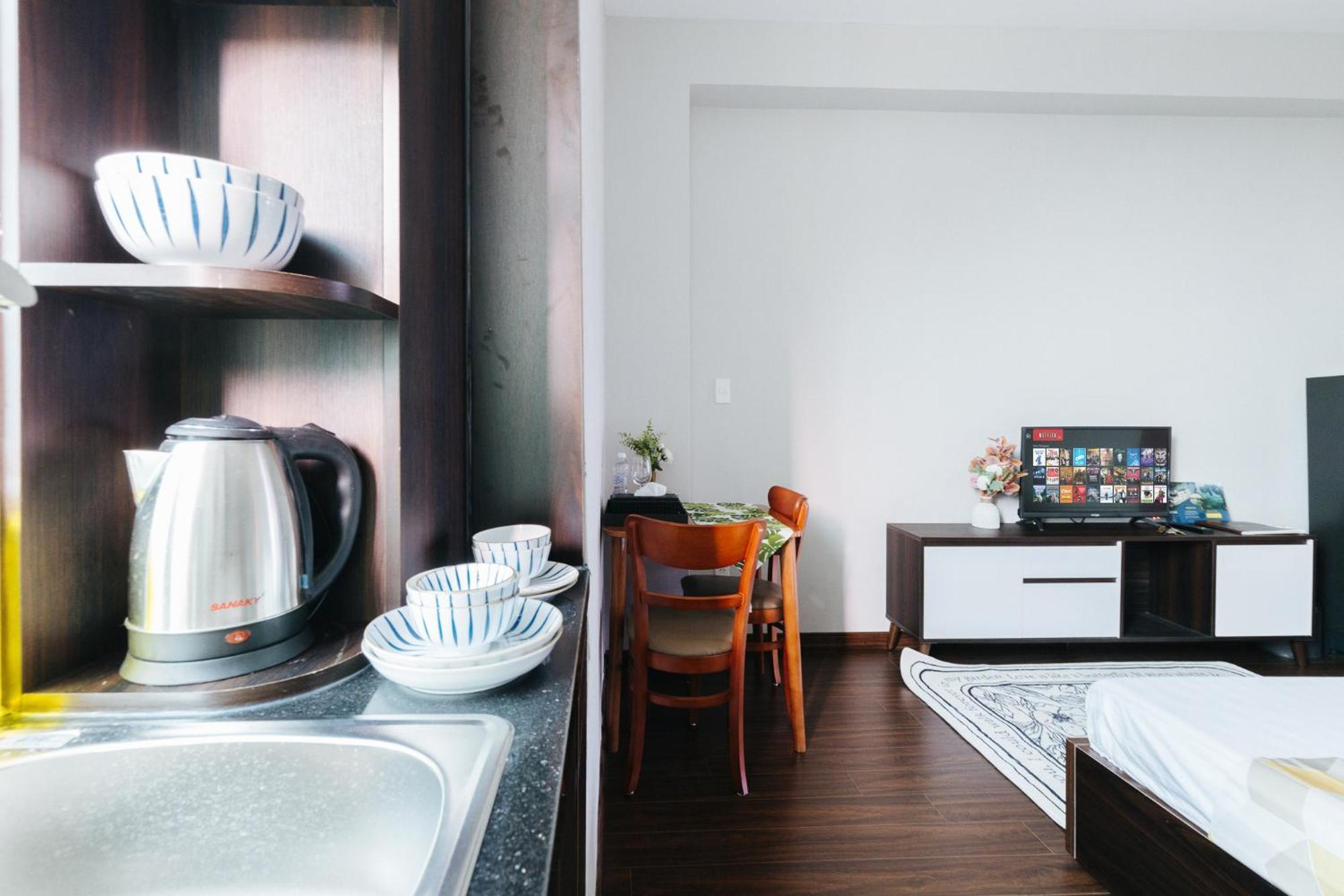Ivy Hotel & Apartment - Stay 24H Ханой Екстериор снимка